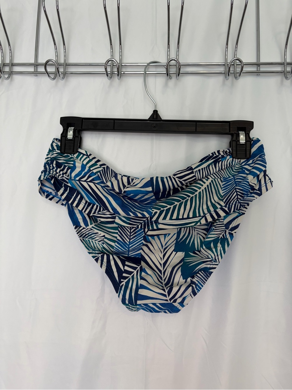 Bleu Rod Beattie Blue & White Leaf-Print Support Bikini Top and swim bottoms - Picture 10 of 15